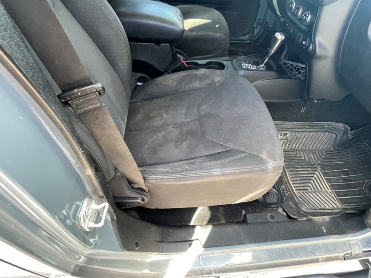 2014-jeep-wrangler-image-68