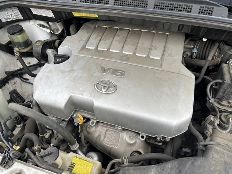 2008-toyota-sienna-le-image-12