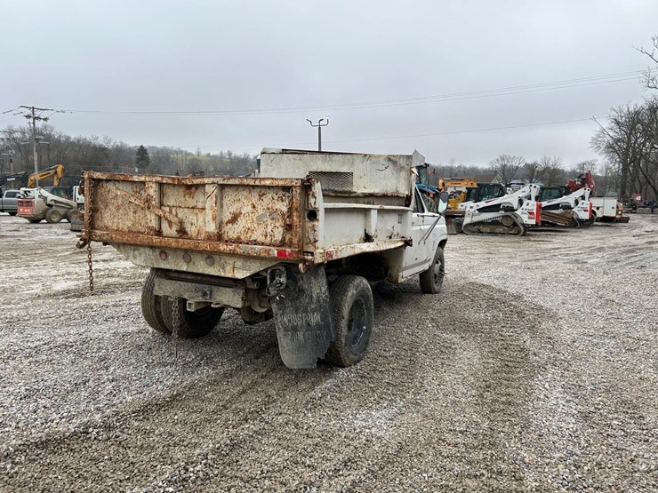 ford-dump-truck-image-4