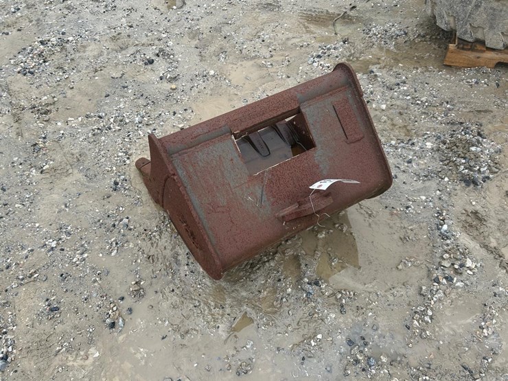 24”-excavator-bucket-image-2