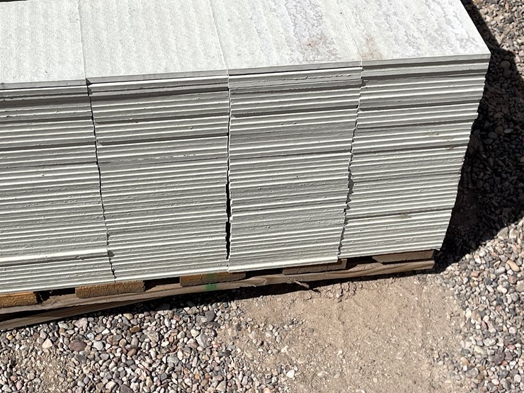 #4336-•-(appx.-308-pieces)-allura-6-¼"-primed-fiber-cement-smooth-lap-siding-image-9