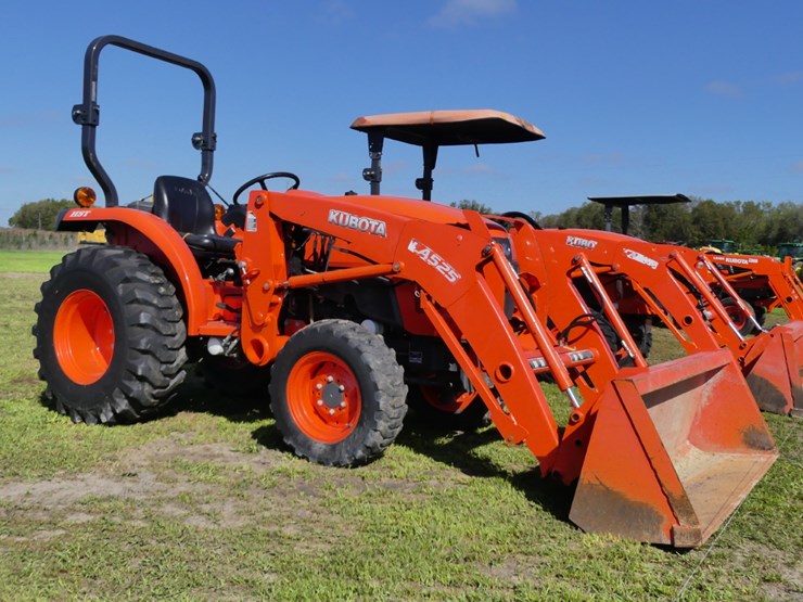 2017-kubota-l3901-image-1