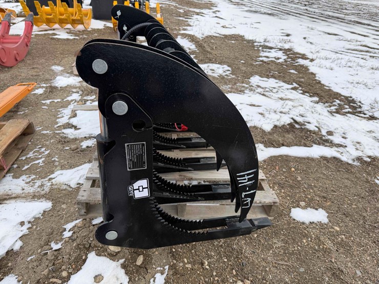 curved-log-grabber-image-8