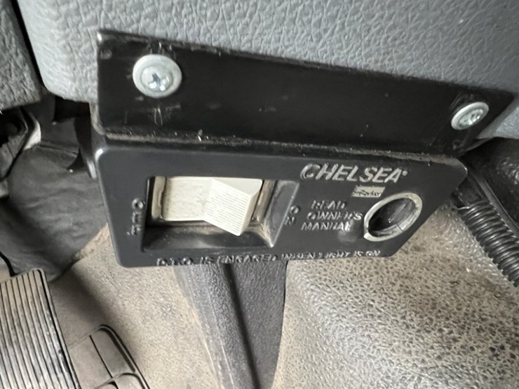 2012-ford-f550-image-36