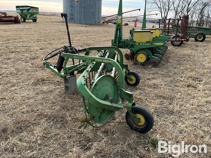 john-deere-350-image-7