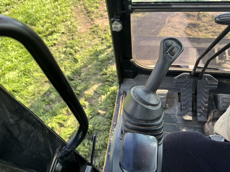 2015-caterpillar-308e-image-15