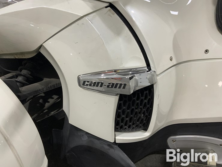 2011-massey-ferguson-730-image-15