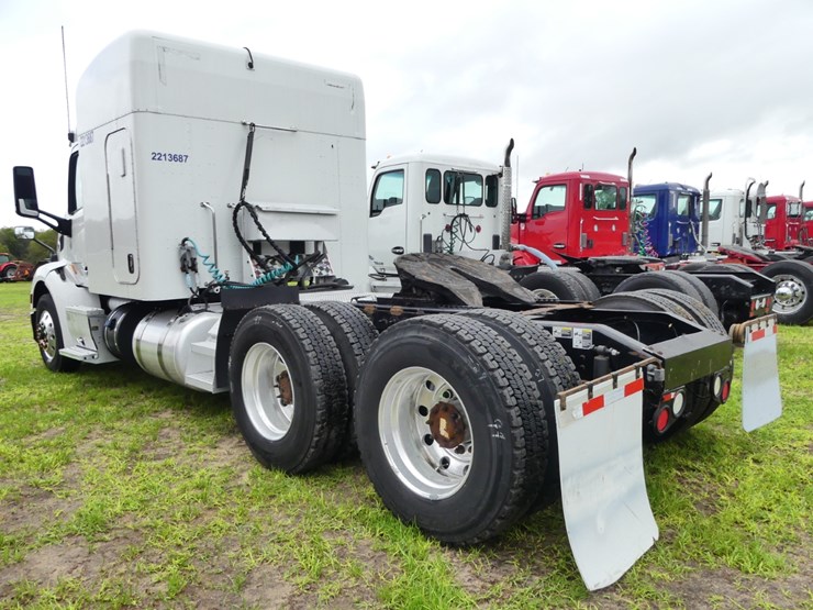 2018-peterbilt-579-image-4