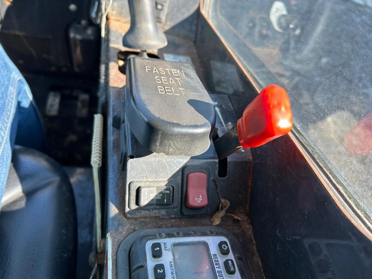 2020-bobcat-l23-image-25