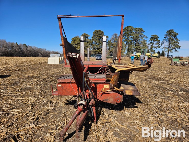 new-holland-1010-image-2