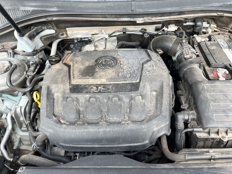 2019-volkswagen-tiguan-se-image-75