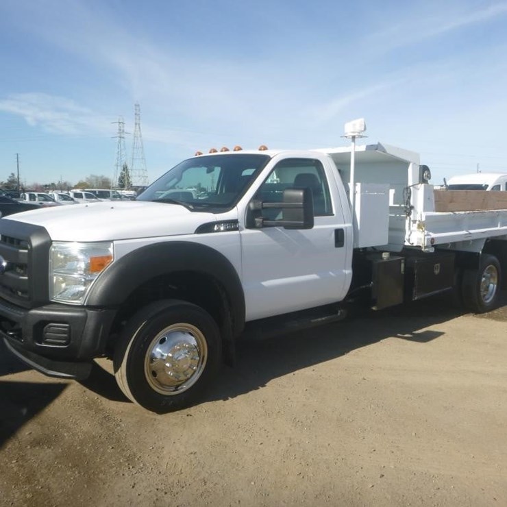 2011 FORD F550