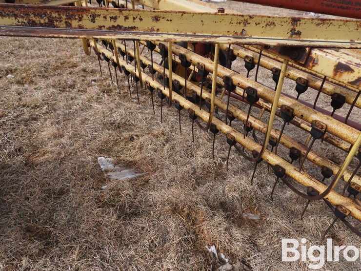 new-holland-258-image-17