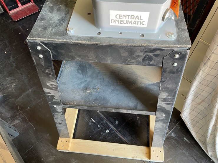 #1491-•-central-pneumatic-paint-shaker-(offsite-in-el-paso)-image-3