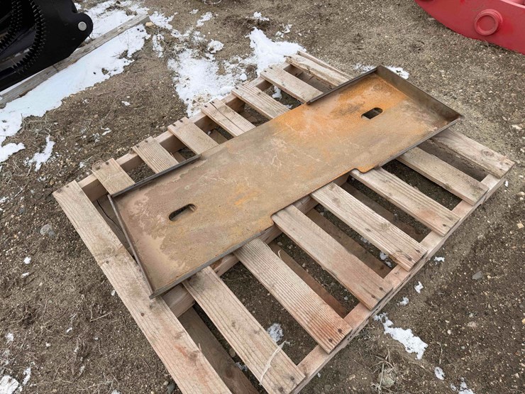 skid-steer-plate-image-3