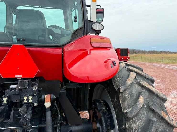 case-ih-magnum-180-image-26