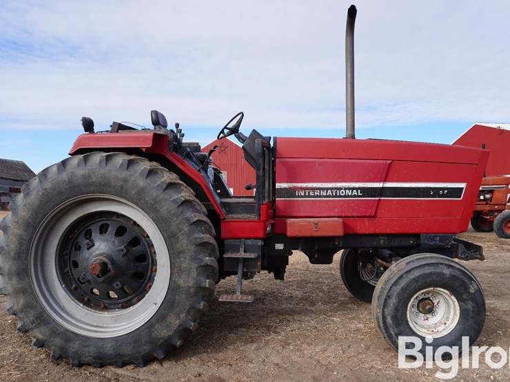 1982-international-7-image-4