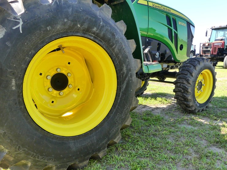 john-deere-3025e-image-7