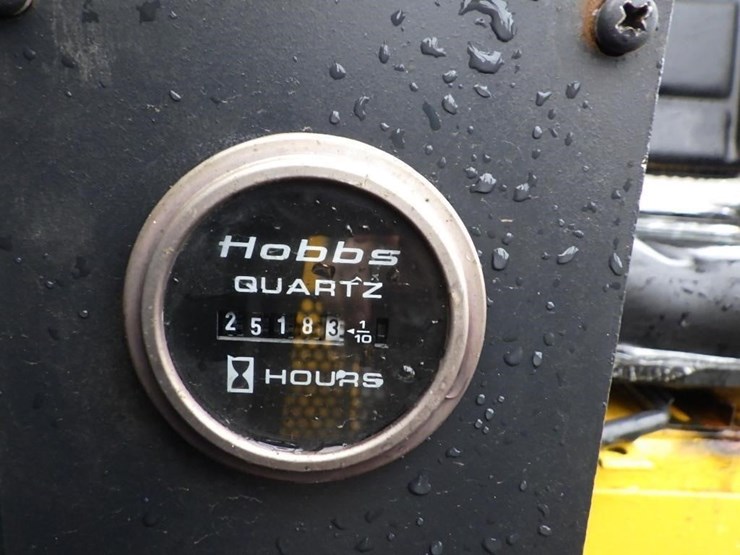 komatsu-pc28uu-image-35