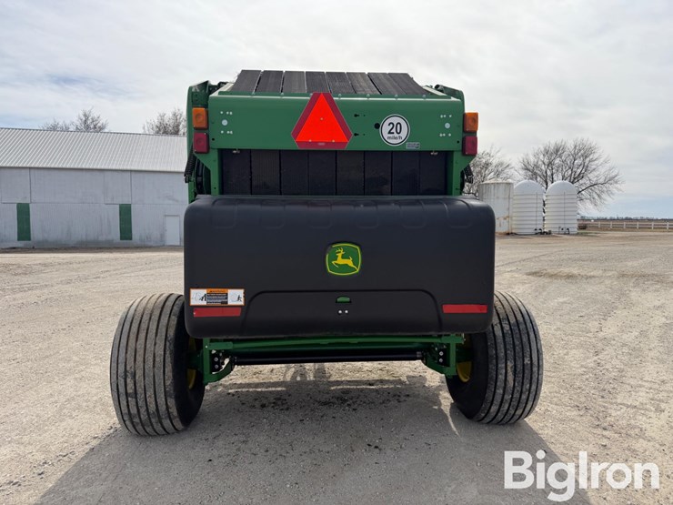 2023-john-deere-560m-image-6