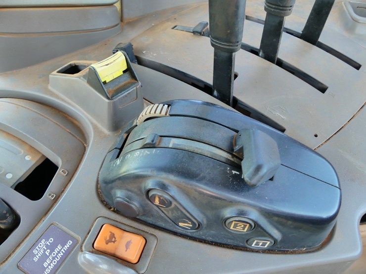 2010-john-deere-7330-premium-image-13