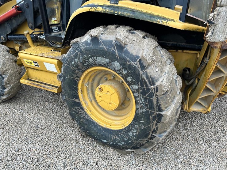 caterpillar-426c-image-17