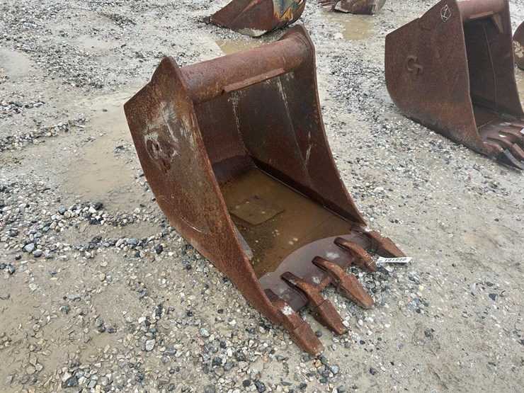 cp-24”-excavator-bucket-image-4