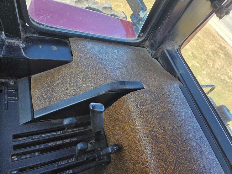 ih-5288-tractor-image-63