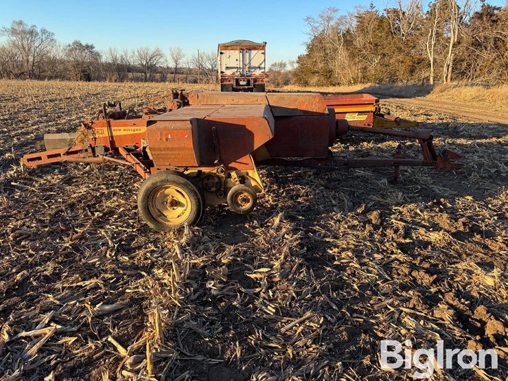 new-holland-275-image-7