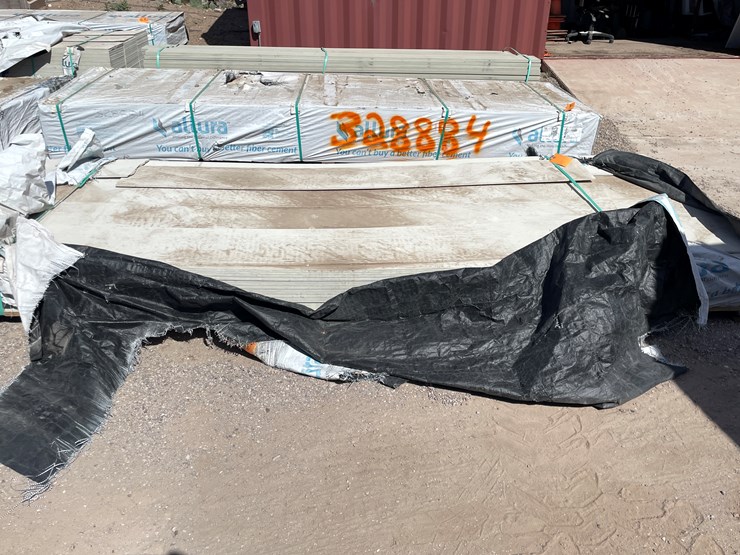 #4337-•-(appx.-100-pieces)-allura-12"-primed-fiber-cement-traditional-cedar-siding-image-1