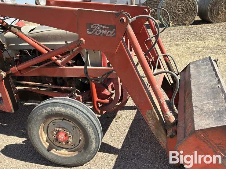 1958-ford-841-image-18