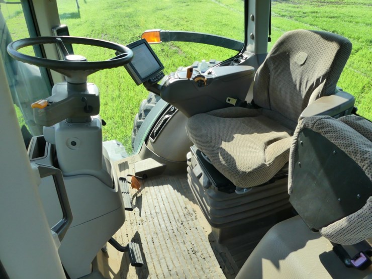 john-deere-8345r-image-15