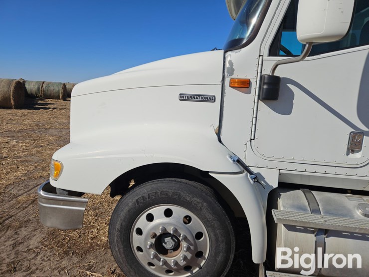 2000-international-9200i-image-19