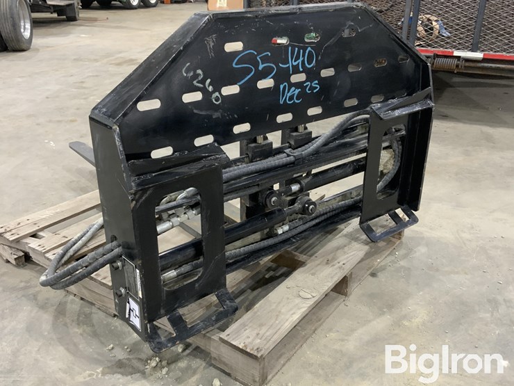 2025-massey-ferguson-730-image-9