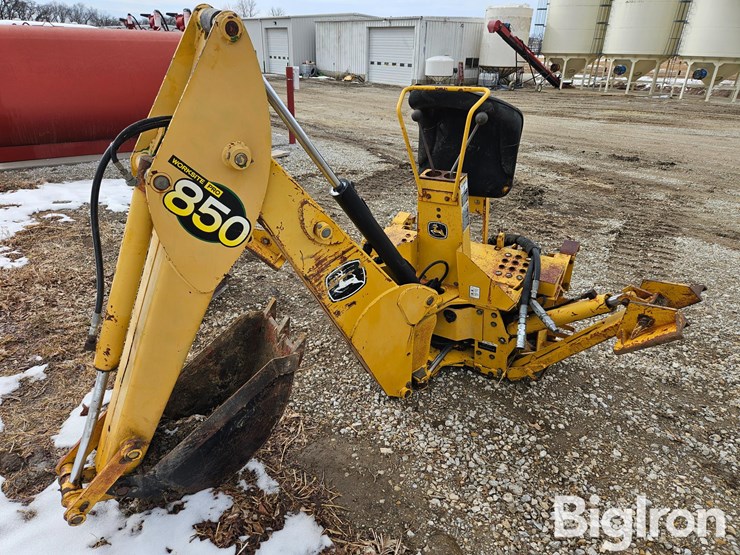 john-deere-850-image-1