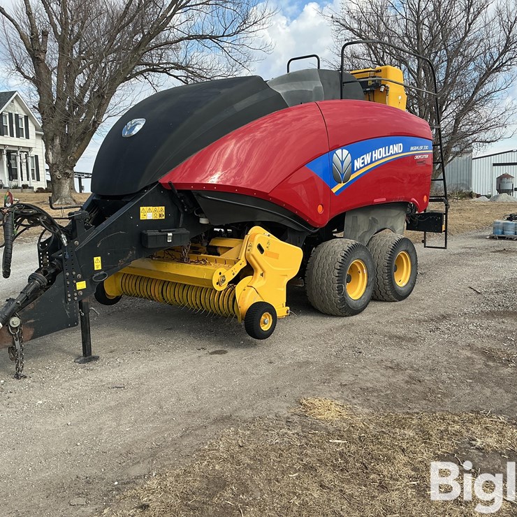 2013 NEW HOLLAND 330