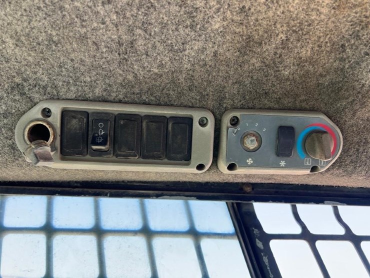 bobcat-s250-image-24