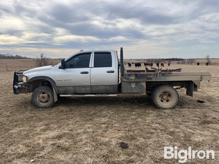 2004-dodge-3500-image-8