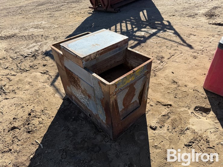 ritchie-steel-livestock-waterer-image-3