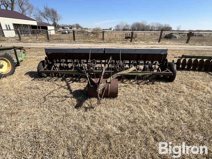 john-deere-14-image-2