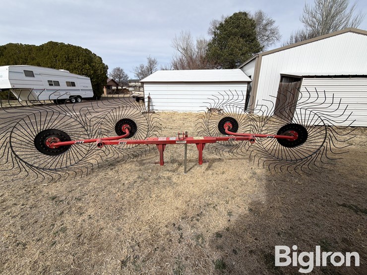 2022-ibex-ts130-2+2-3-pt-hay-rake-image-2