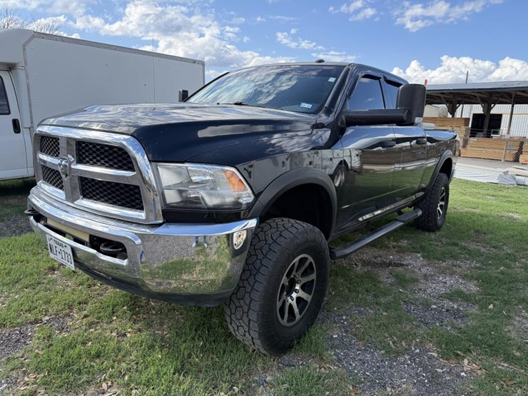 2017-dodge-ram-2500-image-1