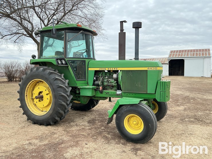 1976-john-deere-4430-image-3