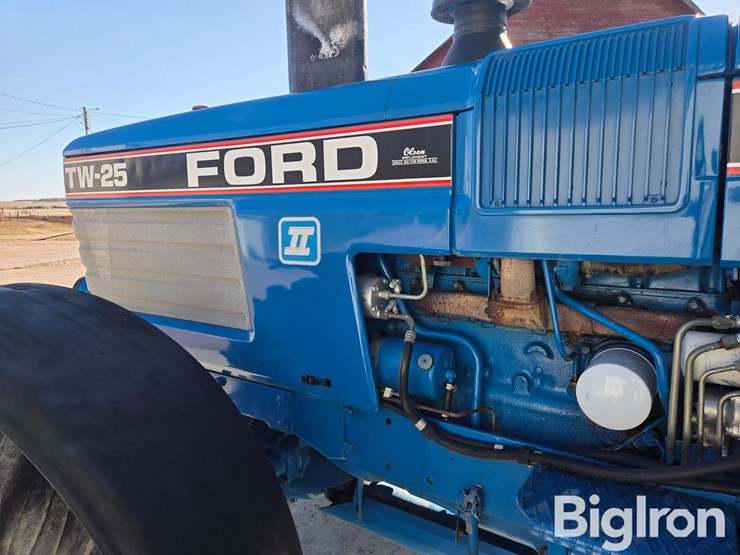 1986-ford-tractor-image-11