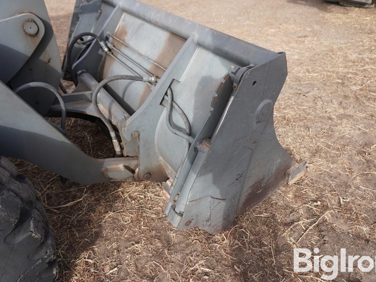 2005-volvo-l30b-image-14