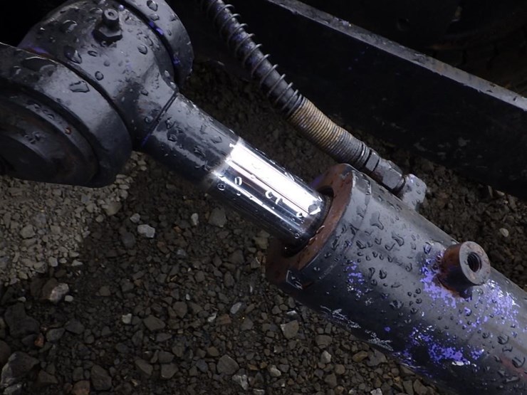 komatsu-pc12uu-image-26