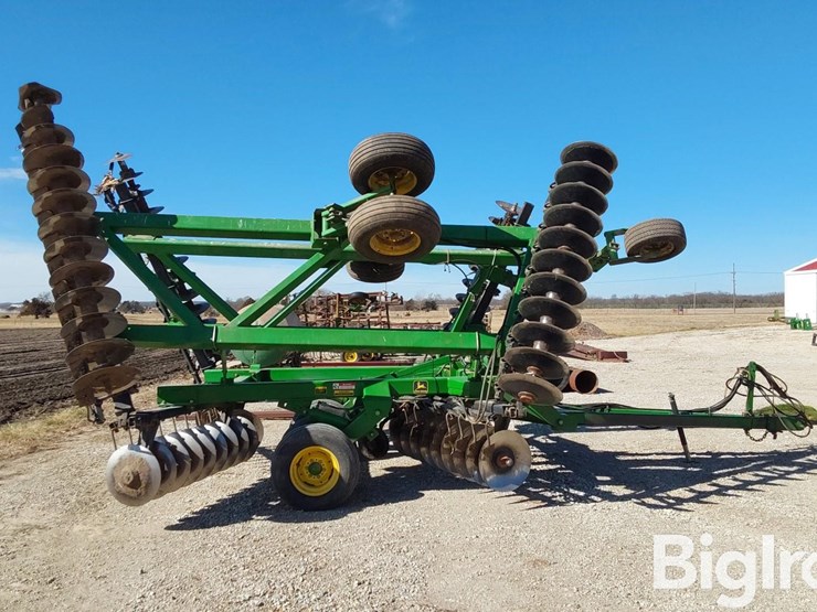 john-deere-630-image-4