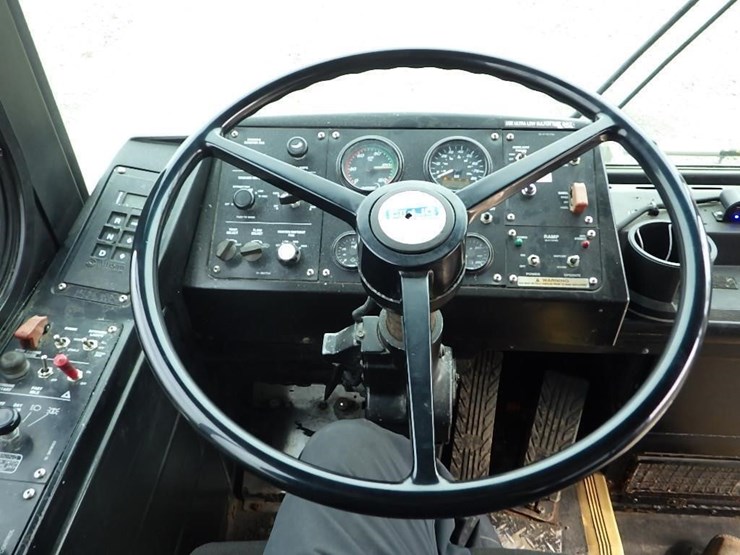 2009-gillig-30'-s/a-passenger-bus-image-34