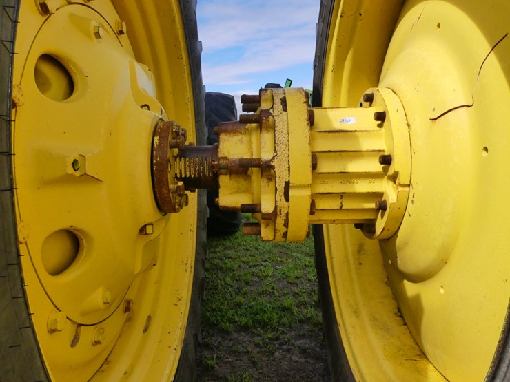 john-deere-8400-image-9