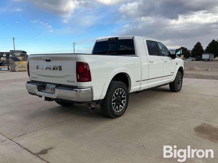 2025-dodge-2500-image-5